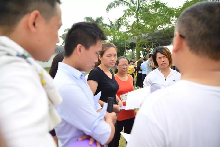 口哨發令、旗幟落下，比賽的完美呈現，離不開裁判員的辛苦付出，低調是他們的代名詞